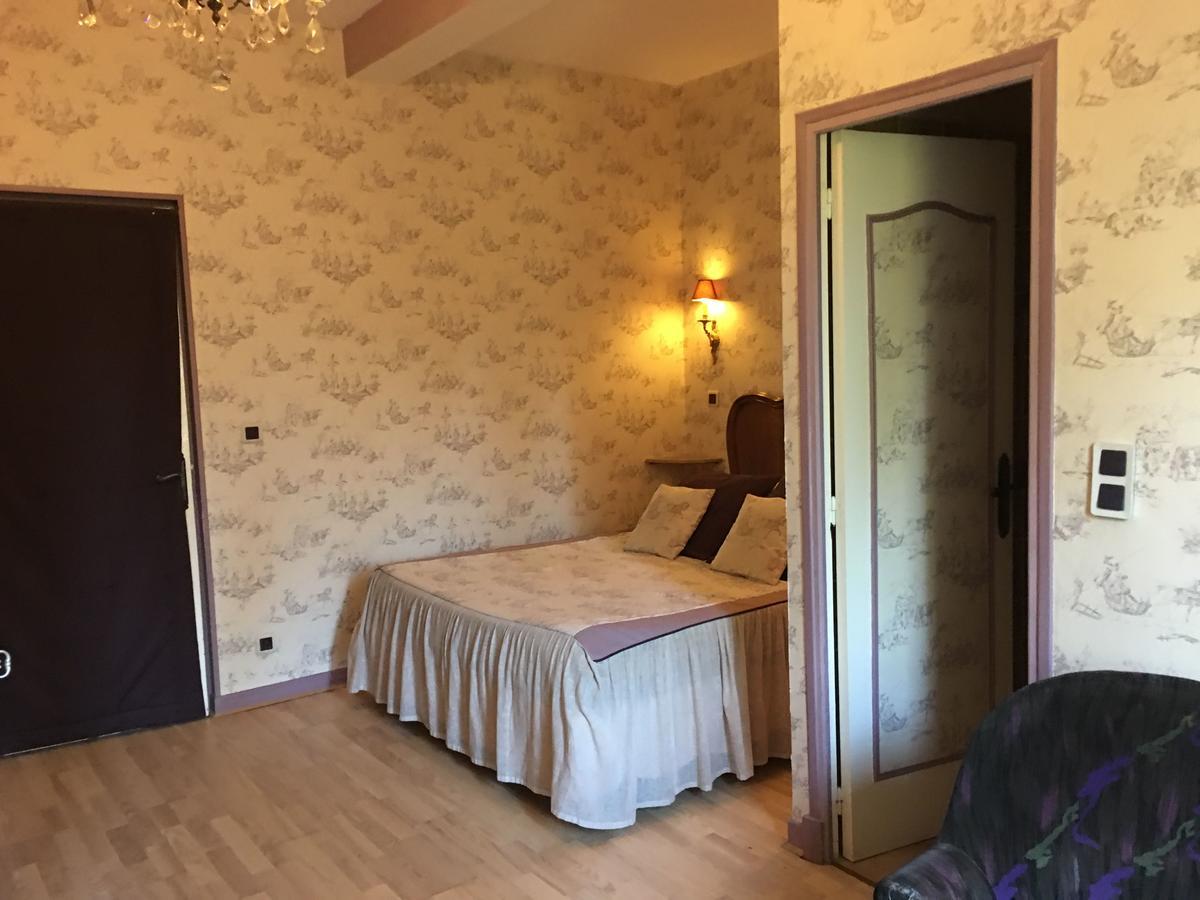 Le Mogador Chateau Du Martinet Violes Экстерьер фото