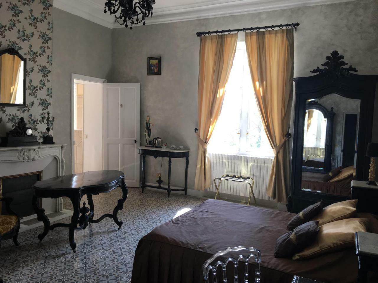 Le Mogador Chateau Du Martinet Violes Экстерьер фото